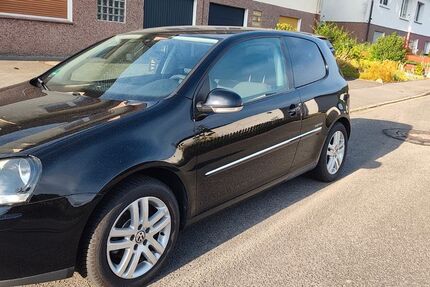 VW Golf 204.000 km 2.400 &euro; Hagen 58091