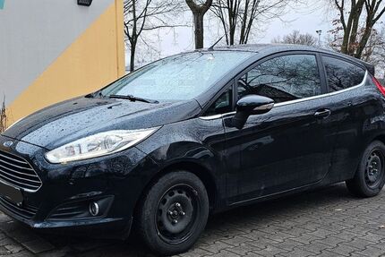 Ford Fiesta 285.000 km 2.500 &euro; Dortmund 44359