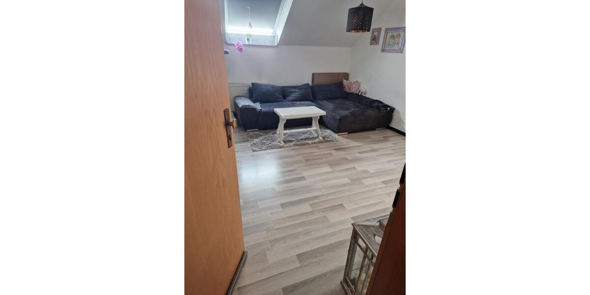 Dachgeschoßwohnung Marl - 2 Zimmer, 570&euro; | Angebot:22009414