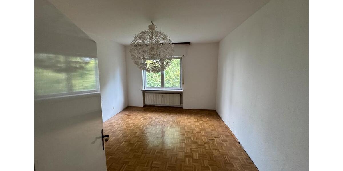 Erdgeschoßwohnung Dortmund - 6 Zimmer, 160 m&sup2;, 1.760&euro; | Angebot:25979667
