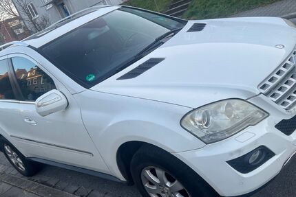 Mercedes-Benz ML 320 378.000 km 4.800 &euro; Gelsenkirchen 45896