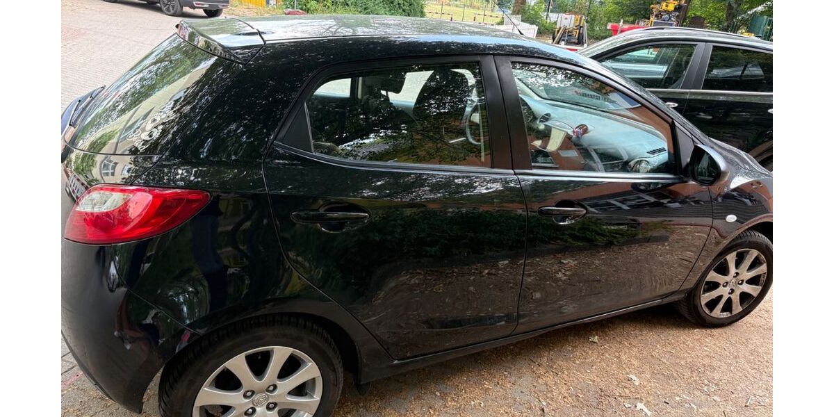 Mazda 2 65.000 km 4.600 &euro; Dortmund 44269