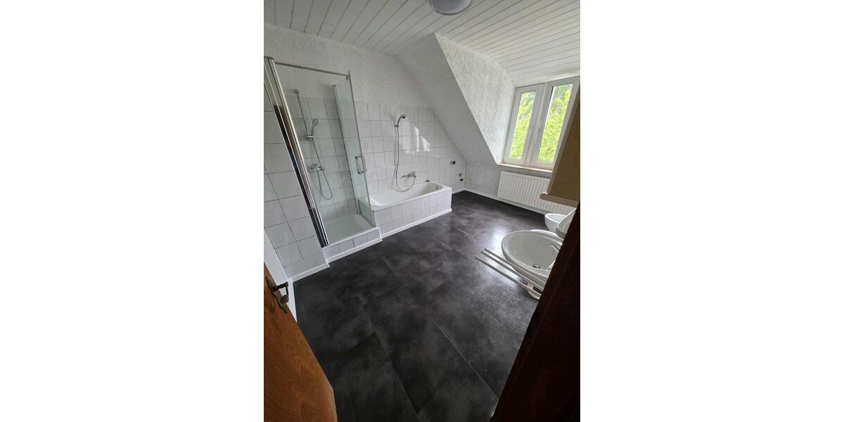 Dachgeschoßwohnung Hagen Hagen-Nord - 5 Zimmer, 107 m&sup2;, 720&euro; | Angebot:26700899