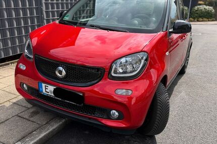 Smart ForFour 19.870 km 9.250 &euro; Essen 45259