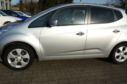 Kia Venga 54.000 km 8.690 &euro; Bergkamen 59192