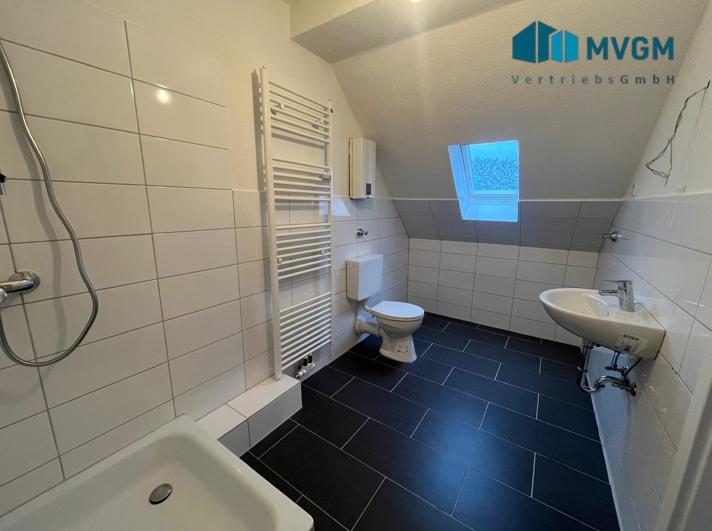 Dachgeschoßwohnung Essen Stadtbezirk III - 2 Zimmer, 52 m&sup2;, 410&euro; | Angebot:24671029