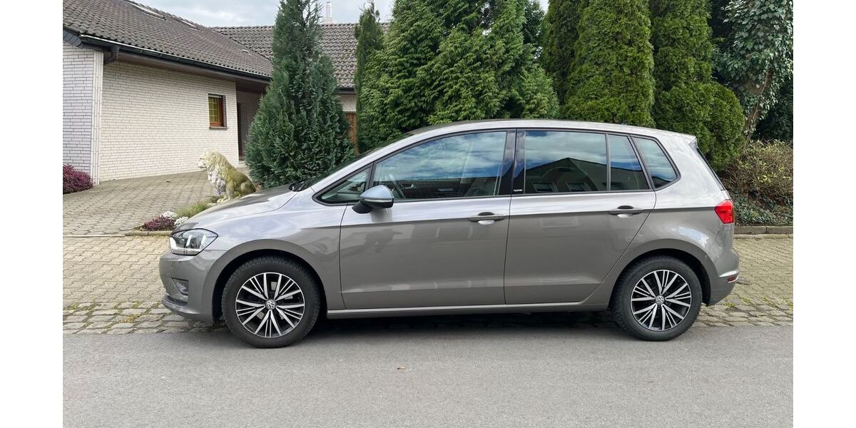 VW Golf Sportsvan 109.000 km 10.700 &euro; Gladbeck 45966