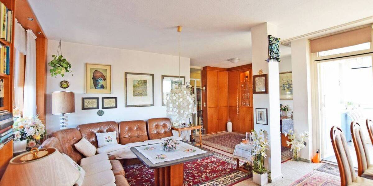 Etagenwohnung Essen Stadtwald - 3 Zimmer, 96 m&sup2;, 215.000&euro; | Angebot:26556355