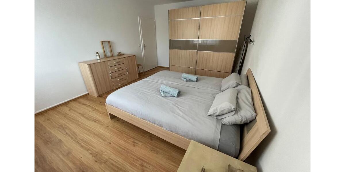 Etagenwohnung Essen Stadtbezirk VI - 2 Zimmer, 61 m&sup2;, 155.000&euro; | Angebot:26040925
