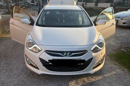 Hyundai i40 113.000 km 8.500 &euro; Herten 45699