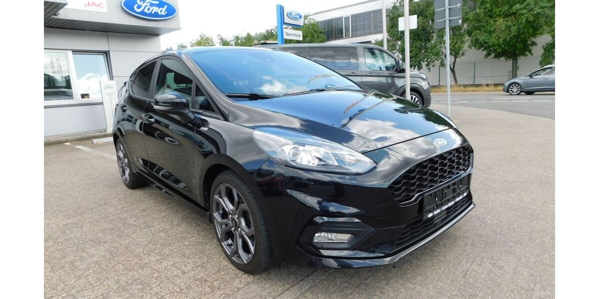 Ford Fiesta 62.000 km 13.590 &euro; Selm 59379