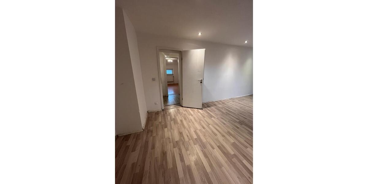 Dachgeschoßwohnung Hagen Hagen-Mitte - 3.5 Zimmer, 85 m&sup2;, 830&euro; | Angebot:26698778
