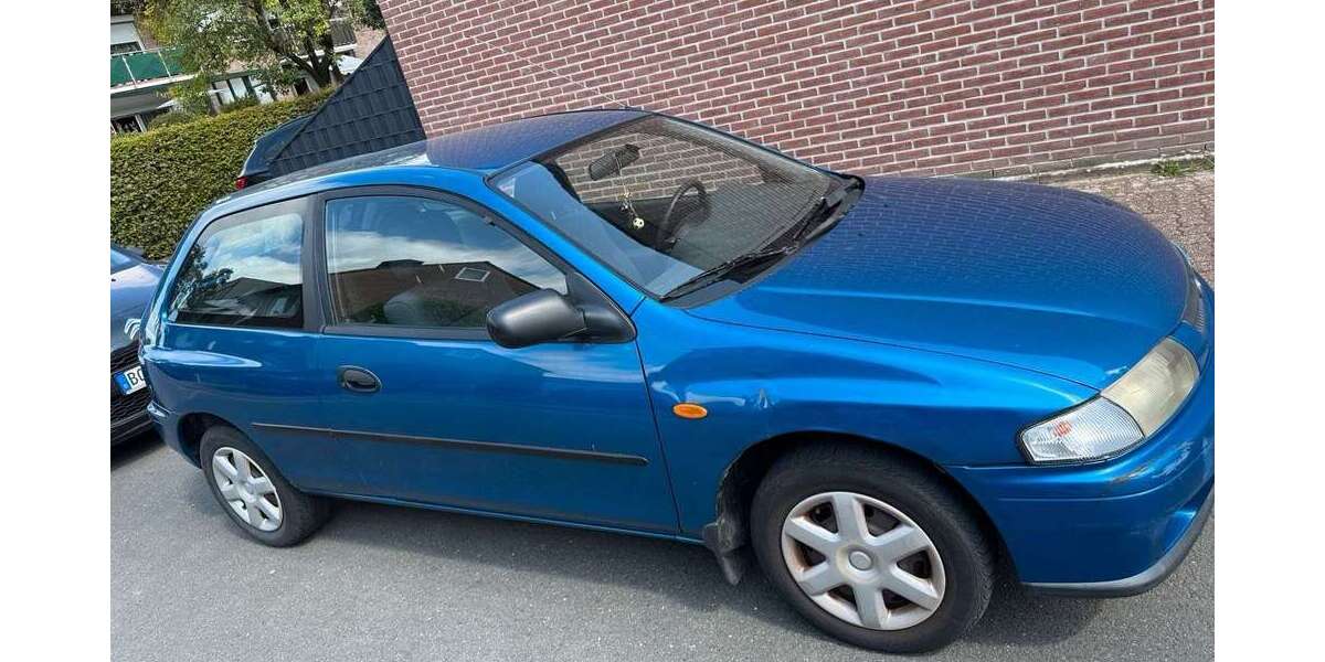Mazda 323 111.000 km 550 &euro; gelsenkirchen 45886