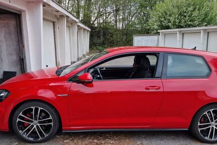 VW Golf 143.000 km 12.800 &euro; Hagen 58089