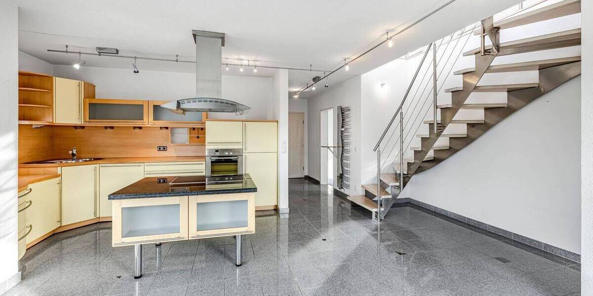 Etagenwohnung Bochum Stiepel - 3 Zimmer, 101 m&sup2;, 359.000&euro; | Angebot:26027520