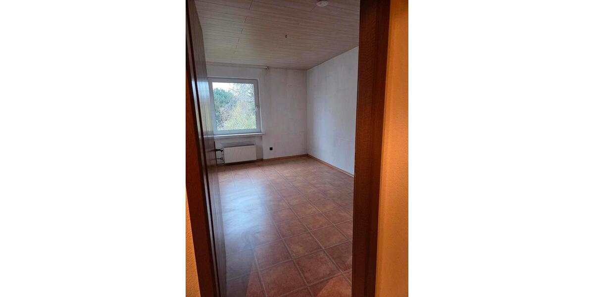 Etagenwohnung Gevelsberg - 3 Zimmer, 83 m&sup2;, 900&euro; | Angebot:25148831