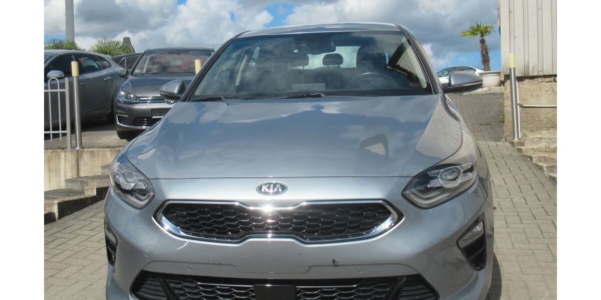 Kia ceed / Ceed 107.645 km 11.890 &euro; Herne 44653