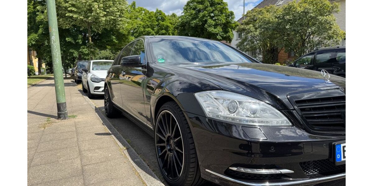 Mercedes-Benz S 350 242.777 km 21.490 &euro; Essen 45209