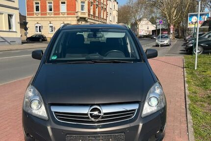 Opel Zafira 131.000 km 5.390 &euro; Recklinghausen 45657