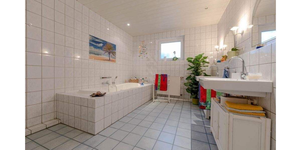 Mehrfamilienhaus, Wohnhaus Selm - 7 Zimmer, 235 m&sup2;, 629.000&euro; | Angebot:25736764