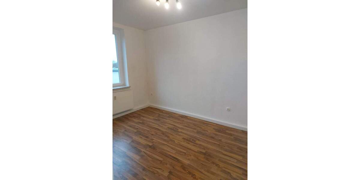 Etagenwohnung Gelsenkirchen Rotthausen - 2 Zimmer, 77 m&sup2;, 420&euro; | Angebot:25799957