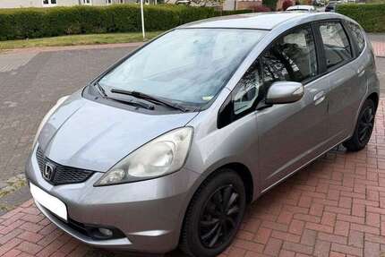 Honda Jazz 177.000 km 2.990 &euro; Essen 45329