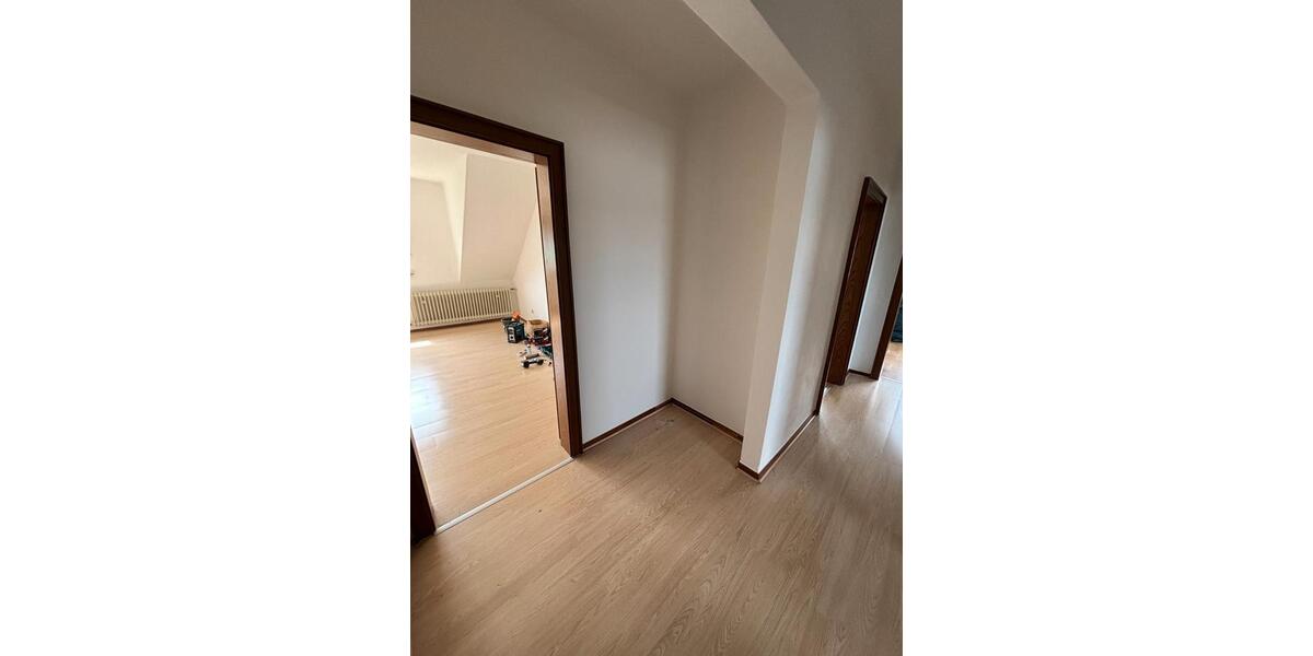 Dachgeschoßwohnung Sprockhövel - 3 Zimmer, 78 m&sup2;, 480&euro; | Angebot:26628586