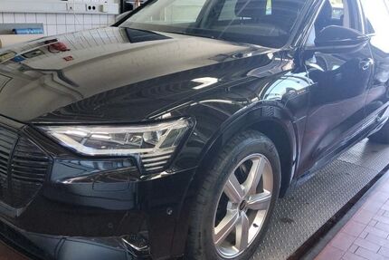 Audi e-tron 62.353 km 30.432 &euro; Hagen 58091