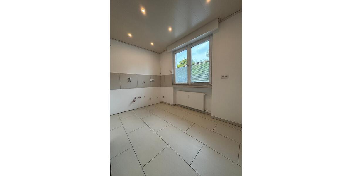 Erdgeschoßwohnung Hagen Hagen-Mitte - 2.5 Zimmer, 85 m&sup2;, 900&euro; | Angebot:25935308