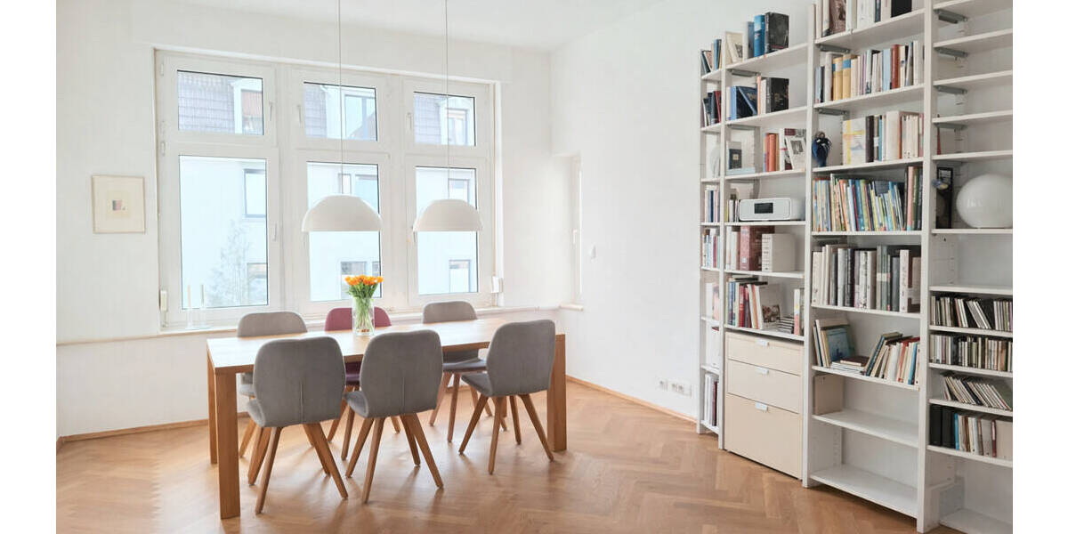 Recklinghausen-West! Helle, großzügige Altbauwohnung mit Balkon in zentraler Lage! - Etagenwohnung Recklinghausen Stadtmitte | Angebot:26056164