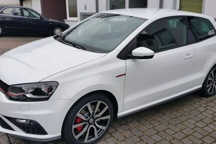 VW Polo 62.932 km 15.100 &euro; Essen 45355