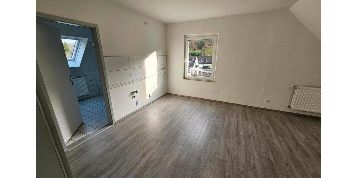 Dachgeschoßwohnung Hagen Hagen-Mitte - 1.5 Zimmer, 70 m&sup2;, 550&euro; | Angebot:26035013
