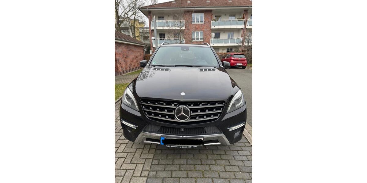 Mercedes-Benz ML 350 273.000 km 14.500 &euro; Lünen 44534