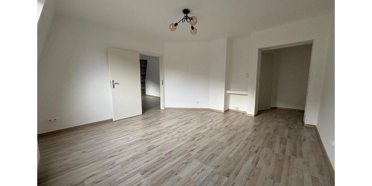 Dachgeschoßwohnung Dortmund Hörde - 4 Zimmer, 94 m&sup2;, 750&euro; | Angebot:25416025