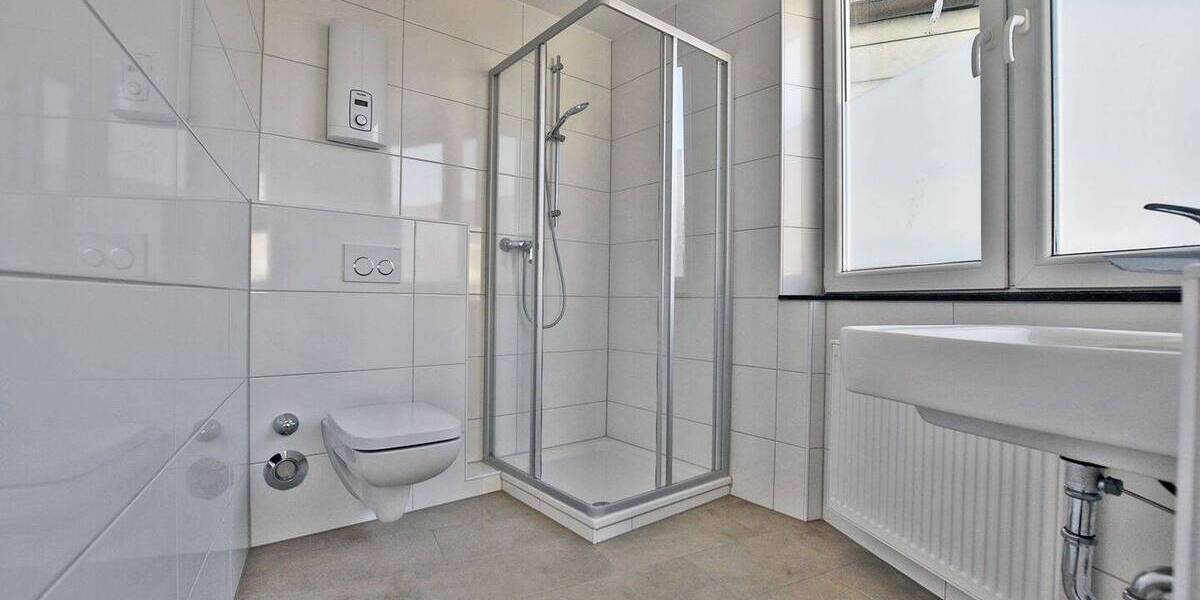 Terrassenwohnung Essen Steele - 3 Zimmer, 120 m&sup2;, 1.000&euro; | Angebot:26107110