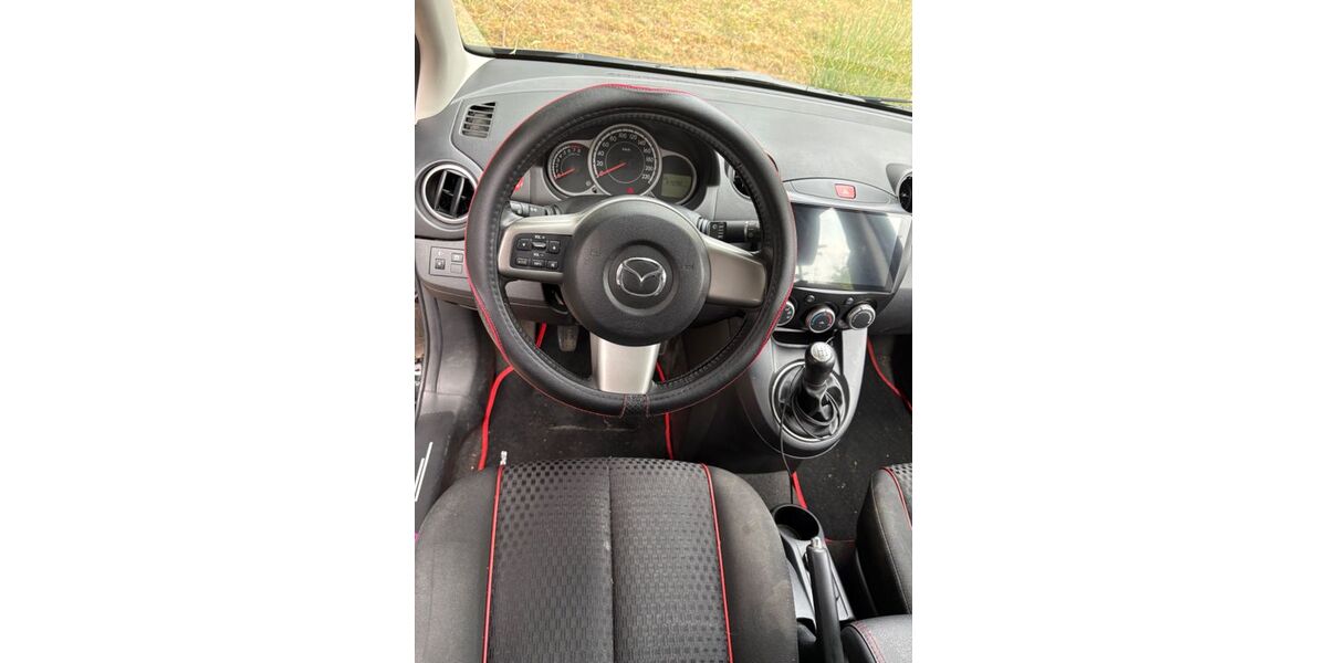 Mazda 2 65.000 km 4.600 &euro; Dortmund 44269