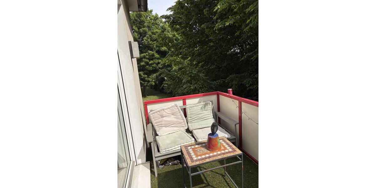 Erdgeschoßwohnung Essen Stadtbezirk III - 2.5 Zimmer, 50 m&sup2;, 454&euro; | Angebot:26389106