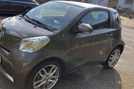 Toyota iQ 57.000 km 6.500 &euro; Kamen 59174
