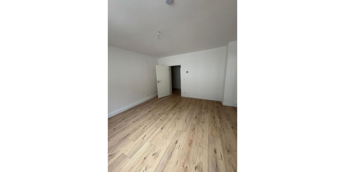 Etagenwohnung Essen Stadtbezirk II - 3 Zimmer, 74 m&sup2;, 800&euro; | Angebot:25143093