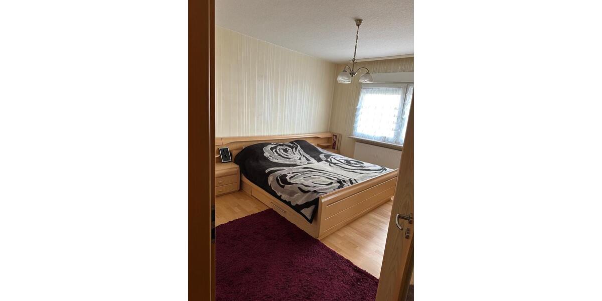 Etagenwohnung Bochum Bochum-Mitte - 4 Zimmer, 70 m&sup2;, 1.100&euro; | Angebot:26535428