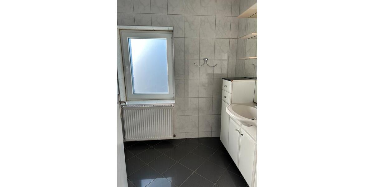 Etagenwohnung Schwerte - 3.5 Zimmer, 85 m&sup2;, 1.000&euro; | Angebot:26051046