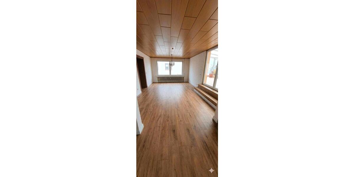 Etagenwohnung Marl Alt-Marl - 3.5 Zimmer, 155 m&sup2;, 1.300&euro; | Angebot:26040074