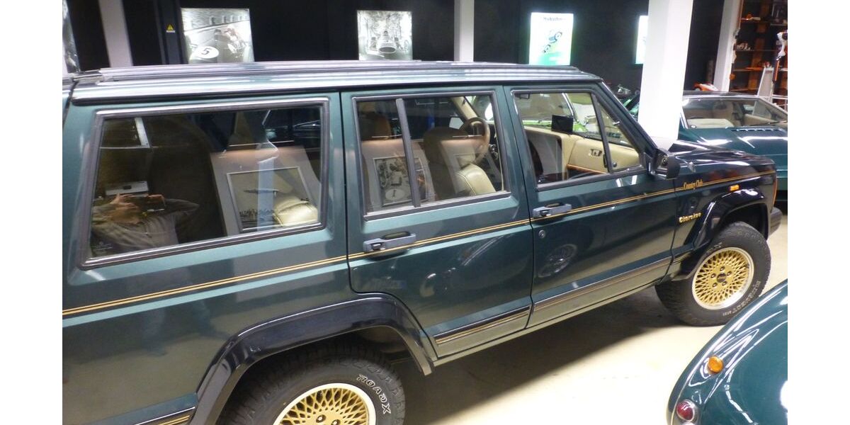 Jeep Cherokee 132.000 km 28.950 &euro; Unna 59425