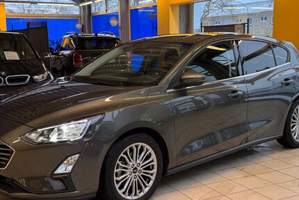Ford Focus 18.500 km 16.950 &euro; Waltrop 45731