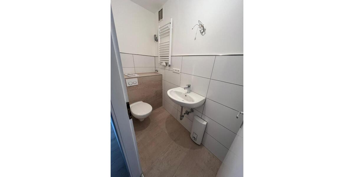 Erdgeschoßwohnung Essen Stadtbezirk II - 1 Zimmer, 40 m&sup2;, 550&euro; | Angebot:25714471