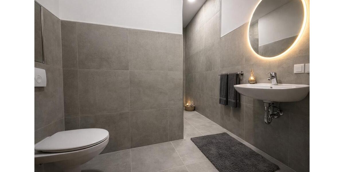 Etagenwohnung Essen Stadtbezirk II - 3 Zimmer, 100 m&sup2;, 1.500&euro; | Angebot:25956773