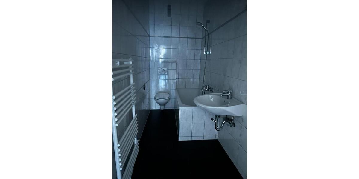 Etagenwohnung Essen Stadtbezirk IV - 3 Zimmer, 70 m&sup2;, 560&euro; | Angebot:24590487