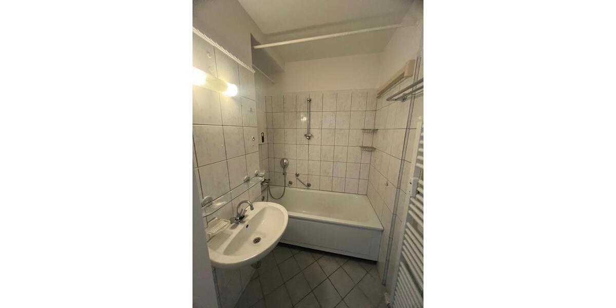 Etagenwohnung Gelsenkirchen Gelsenkirchen-Mitte - 2 Zimmer, 62 m&sup2;, 446&euro; | Angebot:26672540