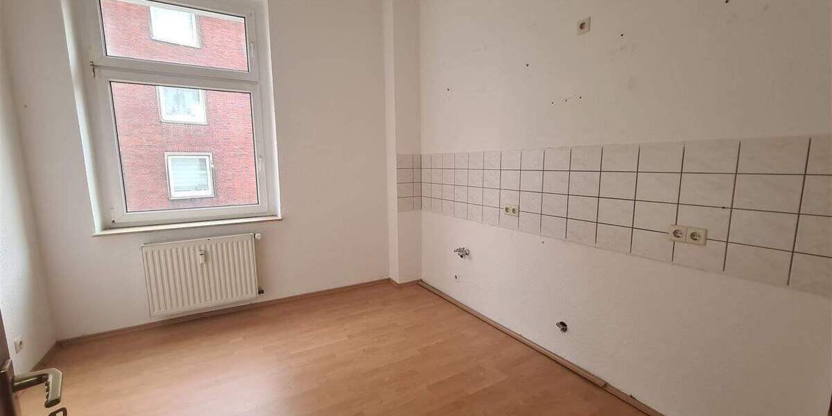 Etagenwohnung Gelsenkirchen Altstadt - 2 Zimmer, 67 m&sup2;, 390&euro; | Angebot:25700413