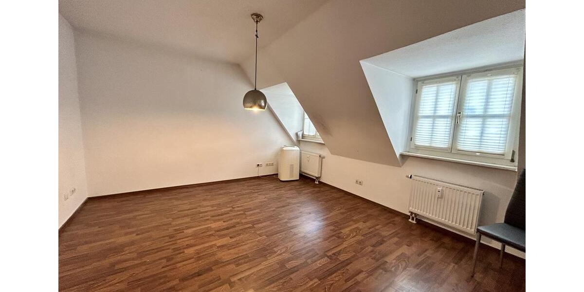 Dachgeschoßwohnung Dorsten Altstadt - 1 Zimmer, 26 m&sup2;, 335&euro; | Angebot:26633900